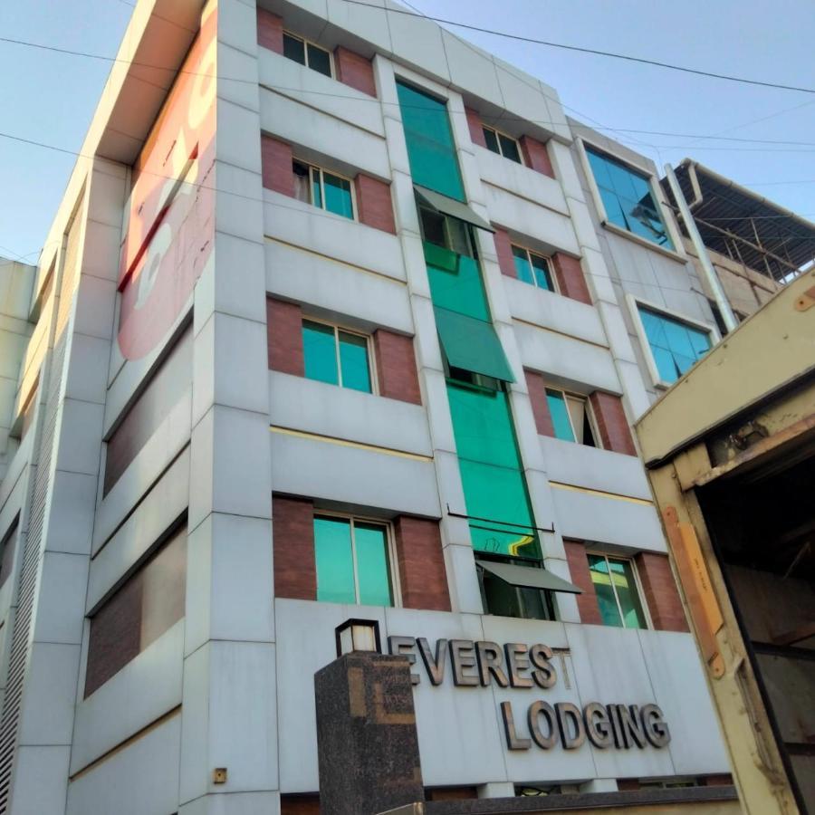 Hotel Everest Lodging Nová Bombaj Exteriér fotografie